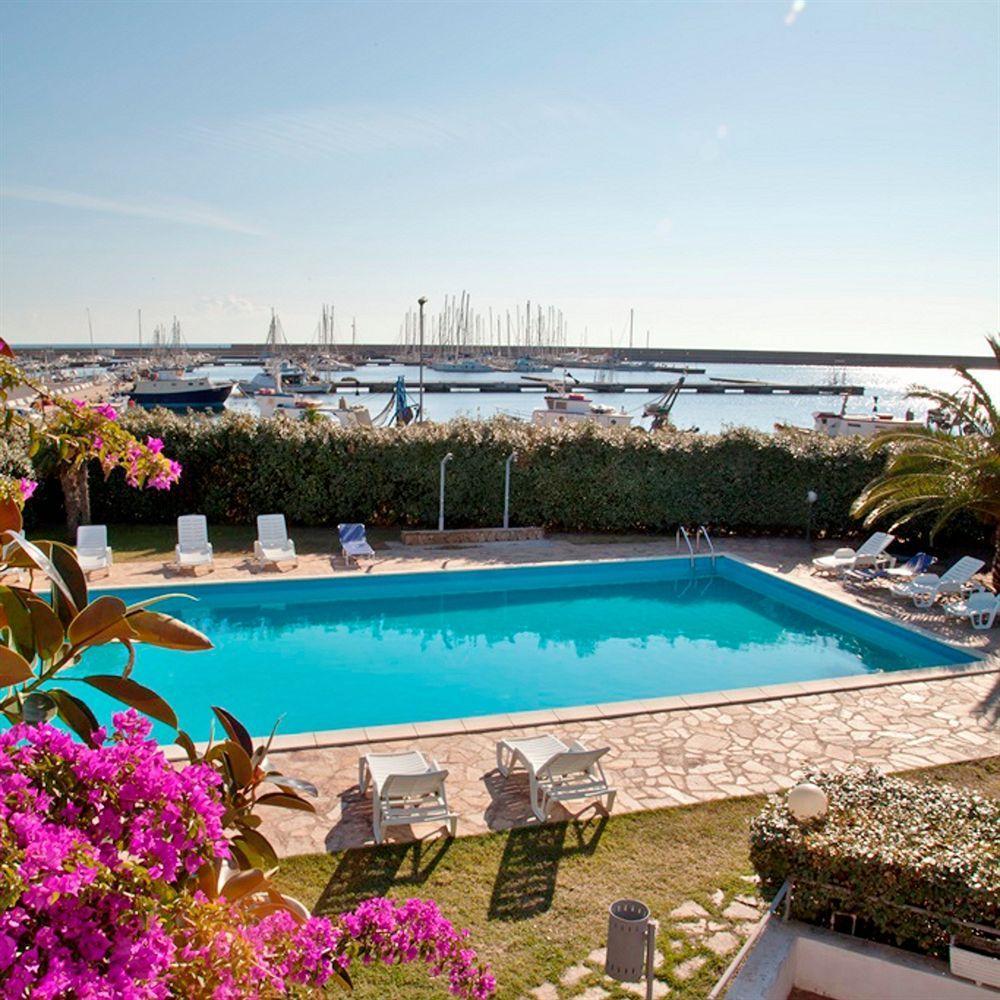 Apart-hotel Abitare In La Caletta